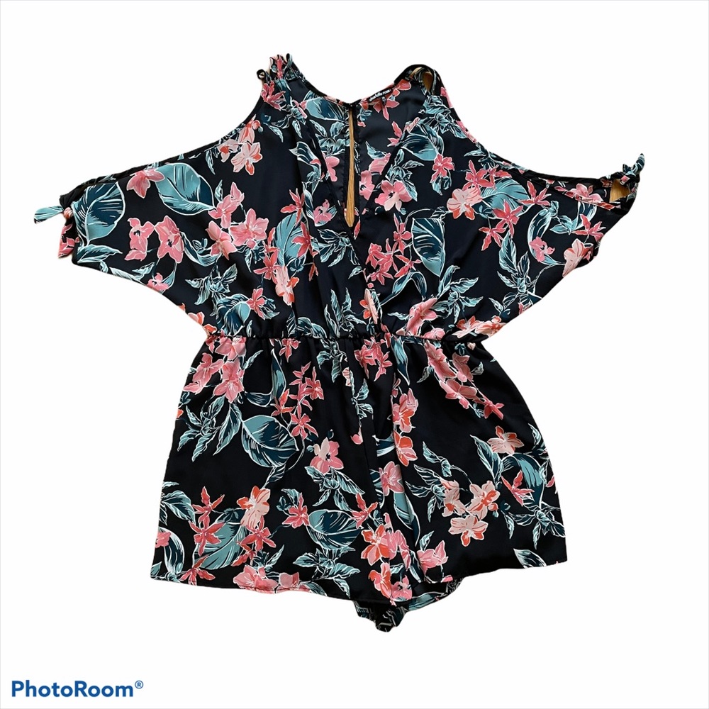 Charlotte Russe Plus Cold Shoulder Short Romper